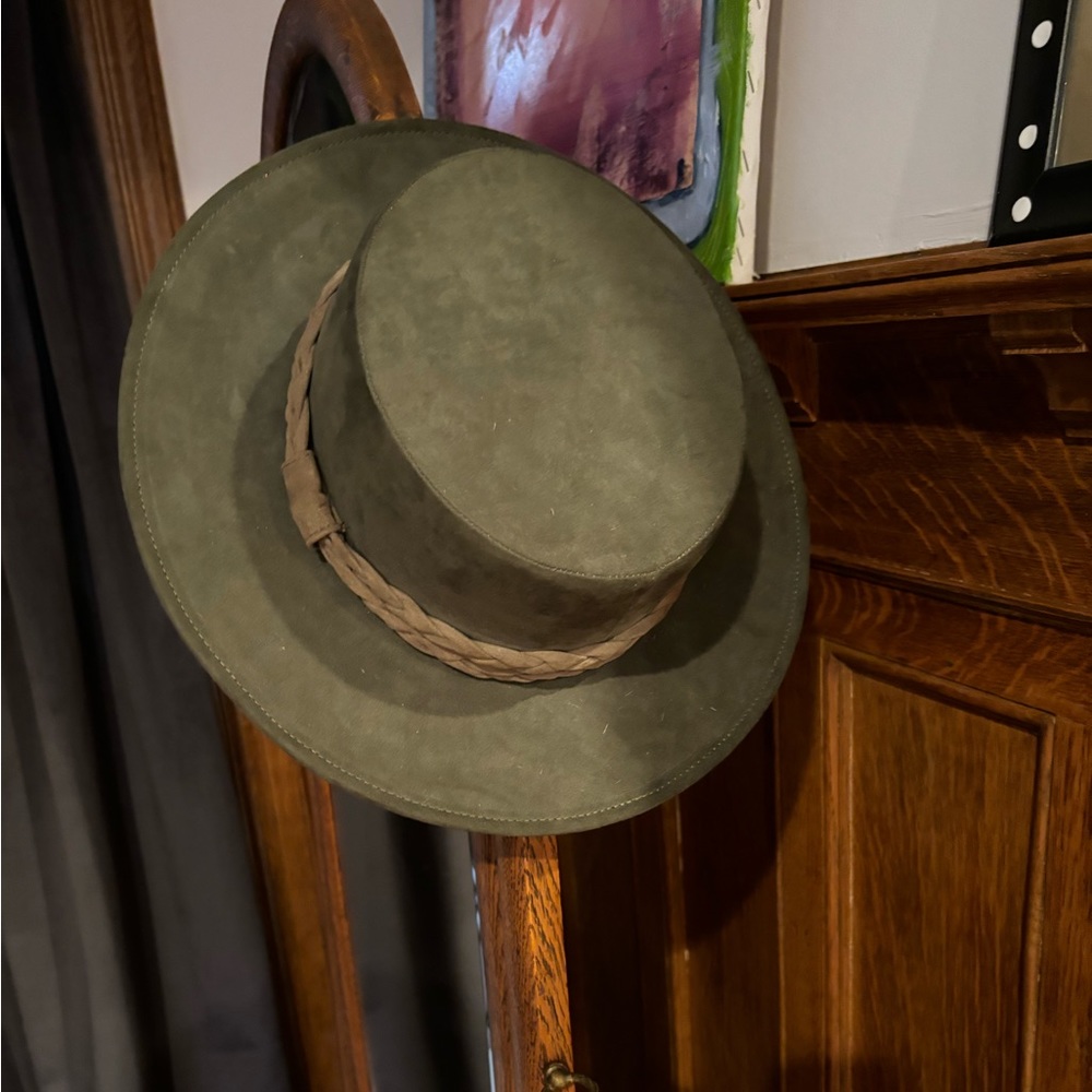 ASN Los Angelas “Dreamer” hat; NWT